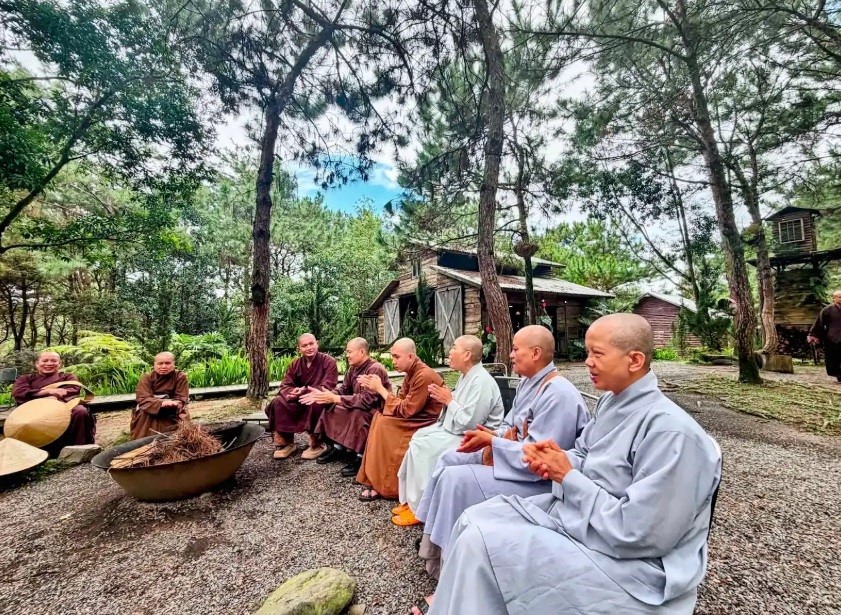 thay tanh tu_doi thong phuong boi_doi thong phuong boi_nguoiphattu_com8.jpg